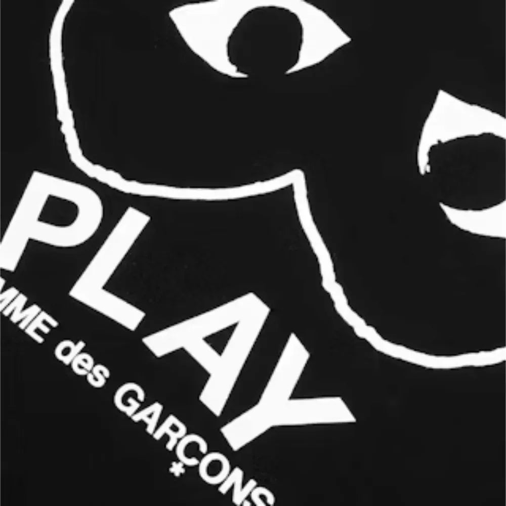Camiseta Comme des Garcons Play Inverted Outline Heart Black