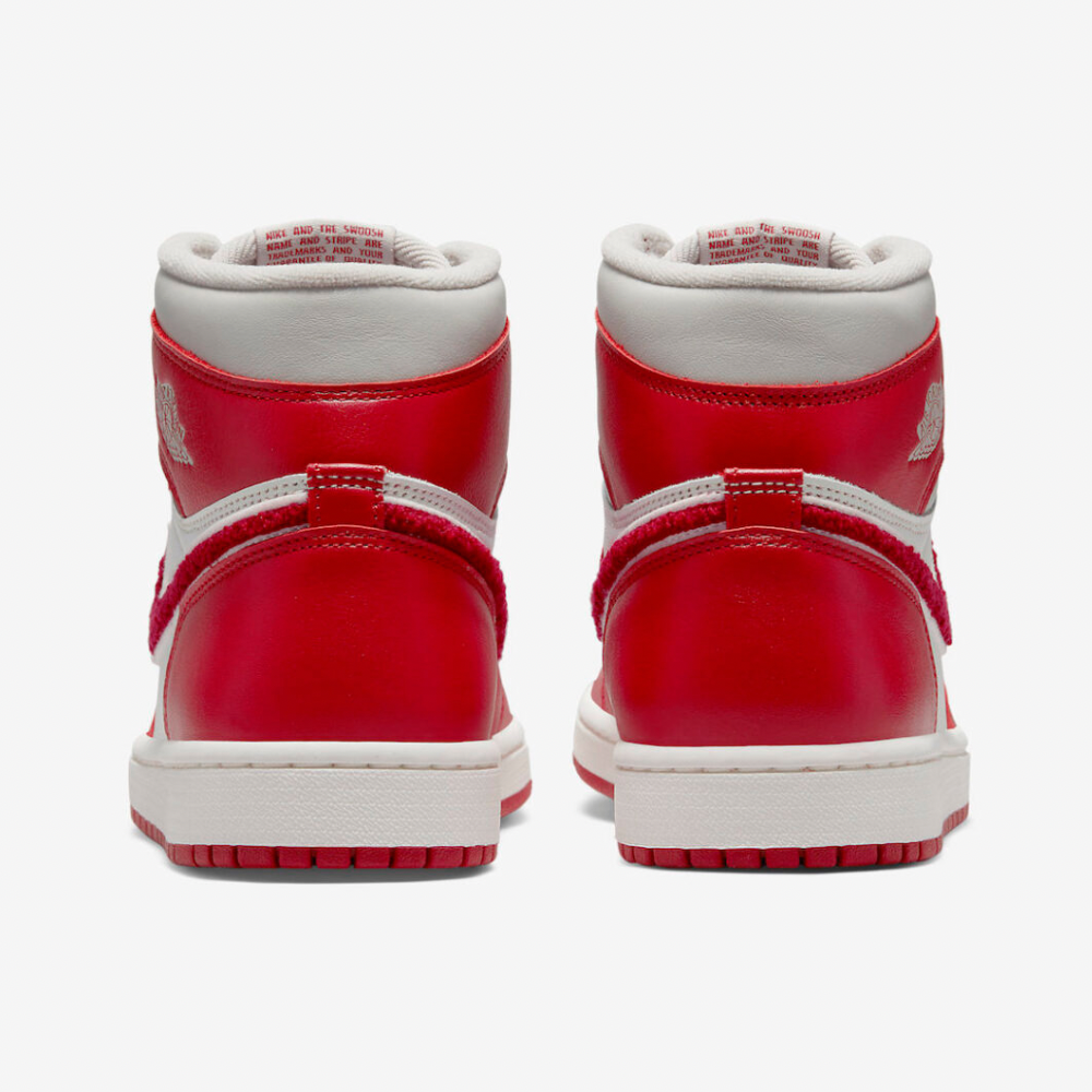 Air Jordan 1 High Varsity Red
