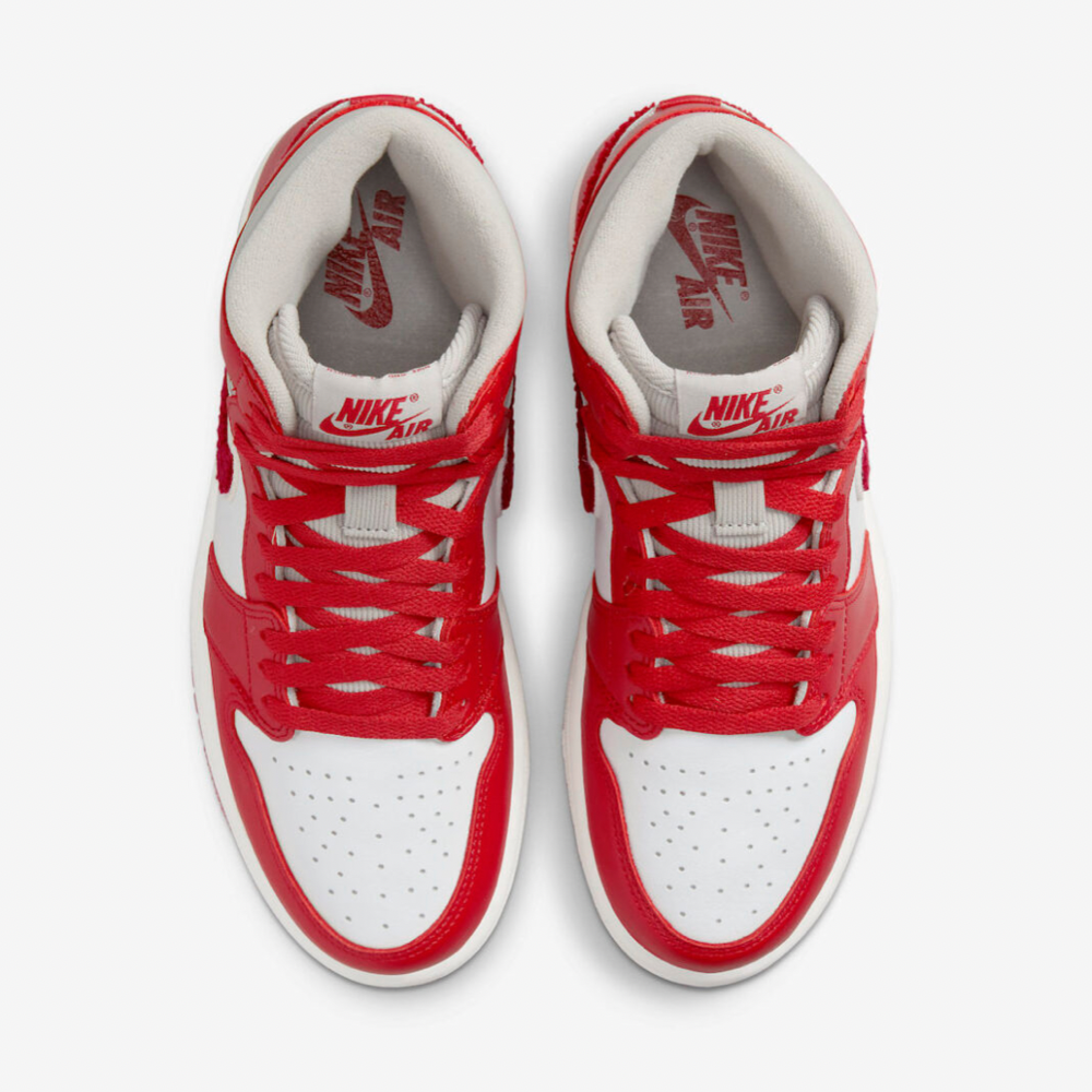 Air Jordan 1 High Varsity Red