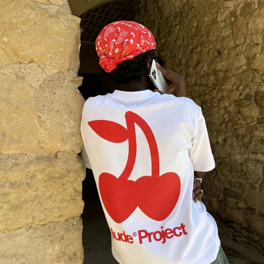 Camiseta Nude Project Cherry Logo White