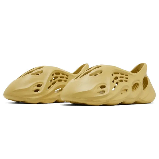 Yeezy Foam Runner Sulfur