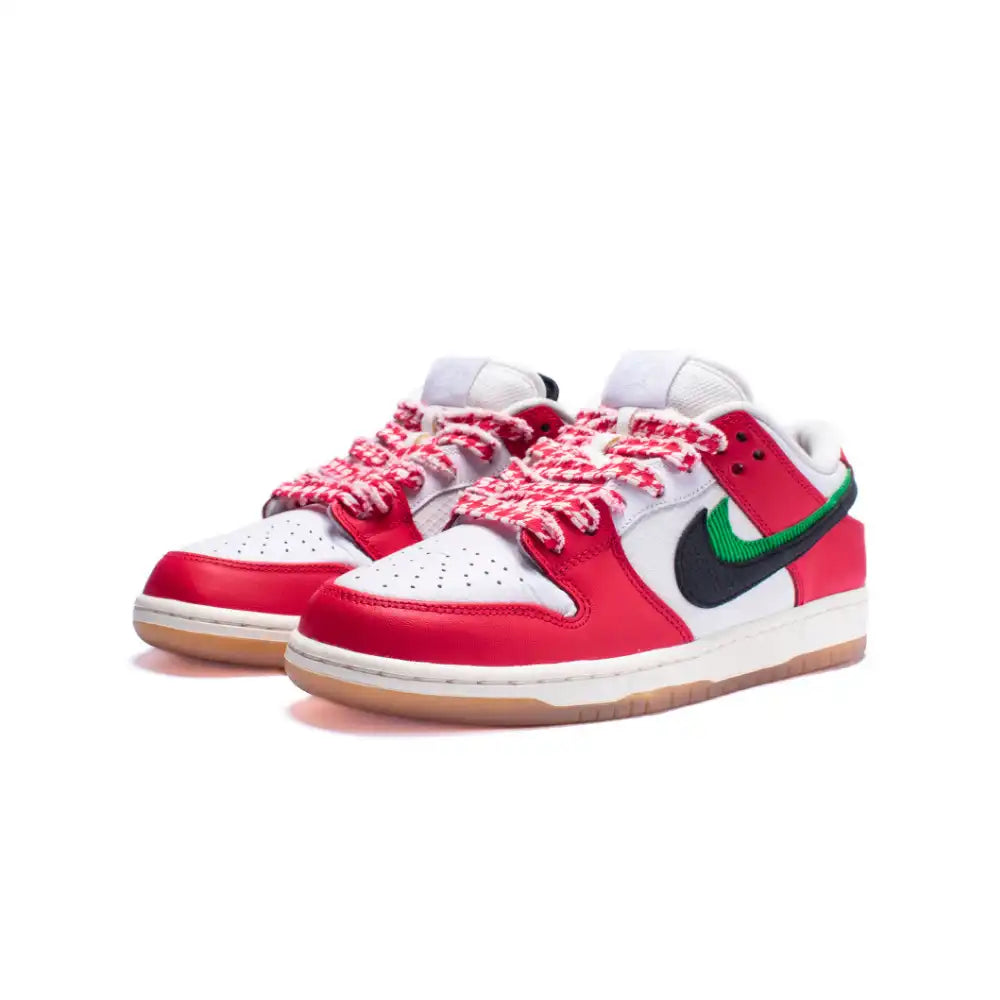 Frame x Nike SB Dunk Low Habibi