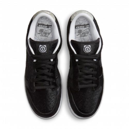Medicom Toy x Nike SB Dunk Be@rbrick
