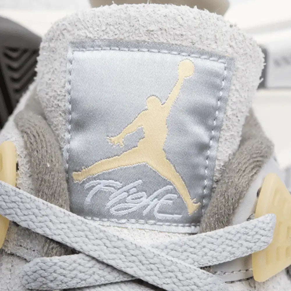 Air Jordan 4 Craft Photon Dust