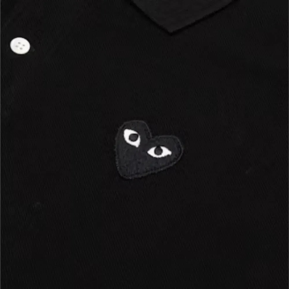 Camiseta Comme Des Garcons Play Black Orange