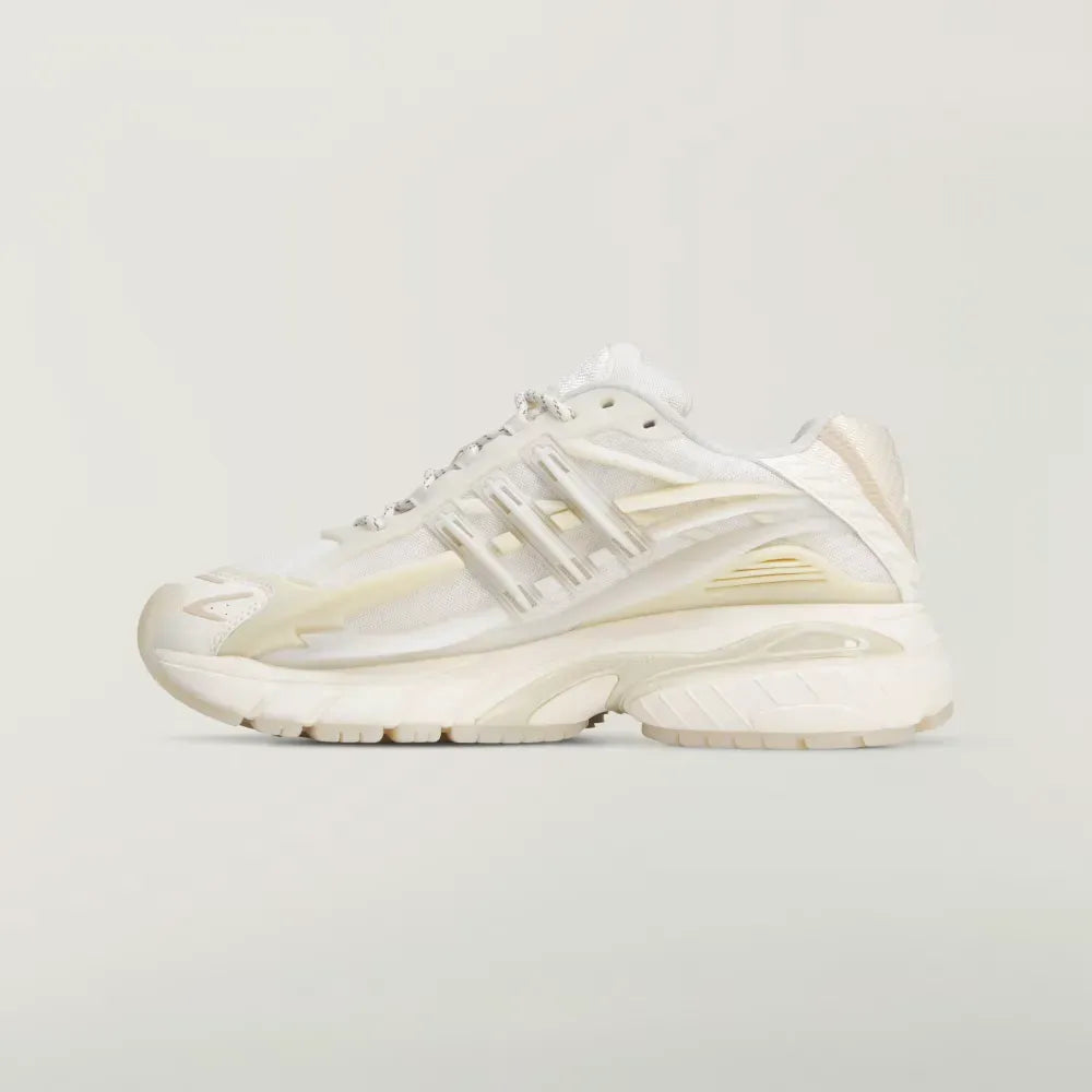 Pharrell Williams x adidas Adistar Jellyfish Chalk White